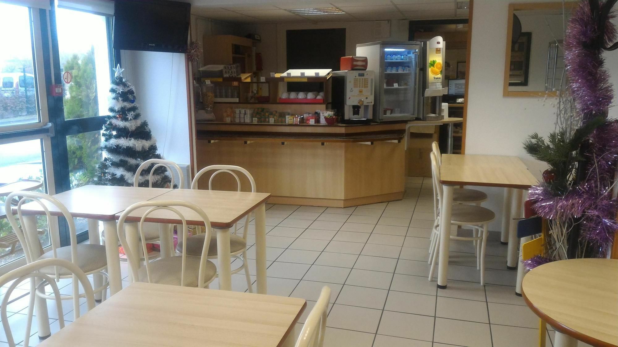 西奥尔良 - 圣梅曼礼拜堂普瑞米尔经典酒店 拉沙佩勒-圣梅曼 外观 照片